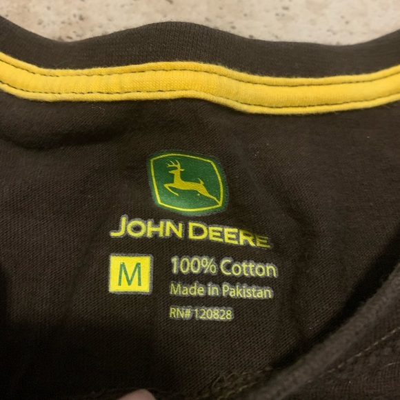 John Deere Men's Pocket T-Shirt | Brown/Chocolate Yellow Logo 100% Cotton Size M - Picture 3 of 6